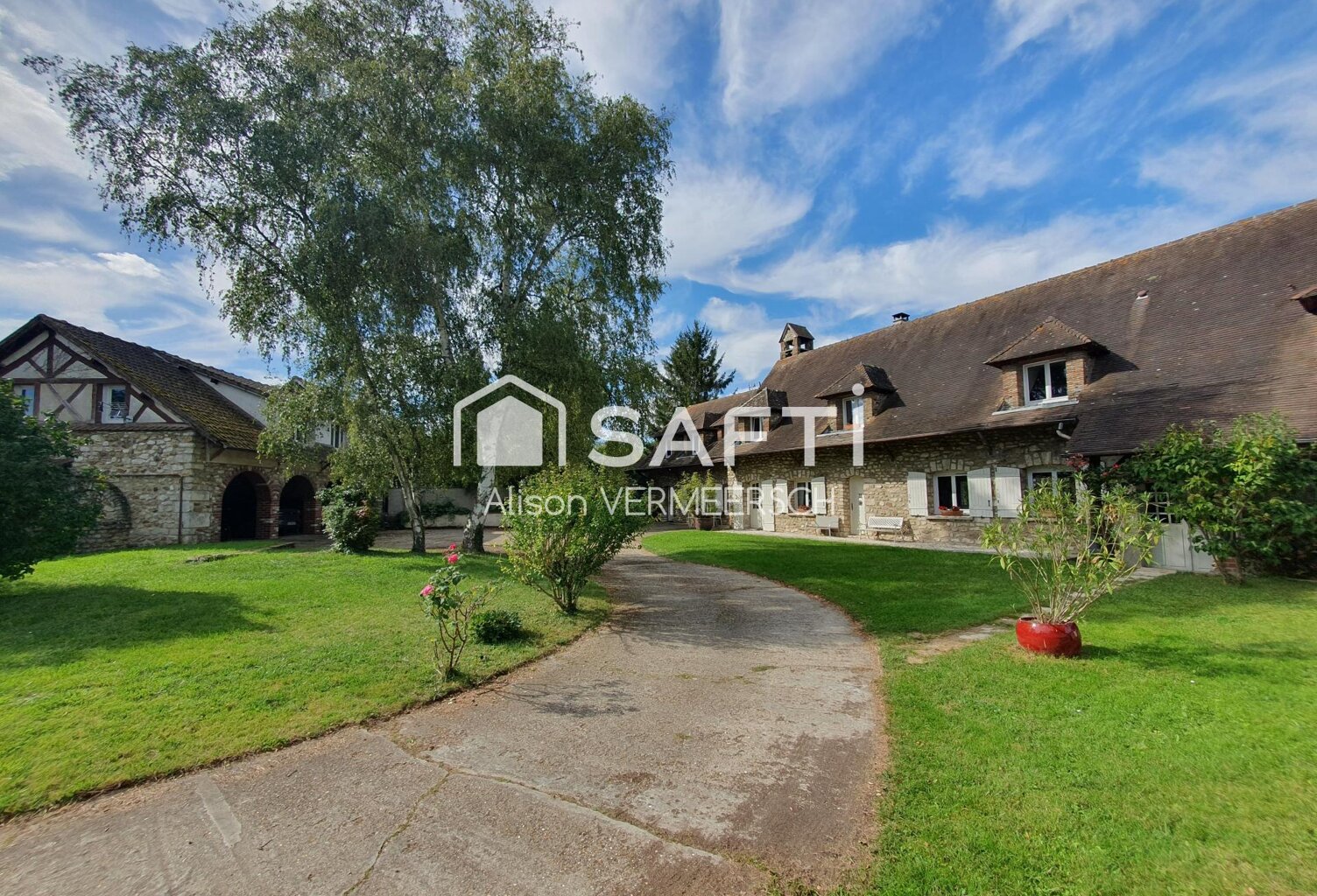 Cette maison ne s'explique pas, elle se visite !!! — photo 1