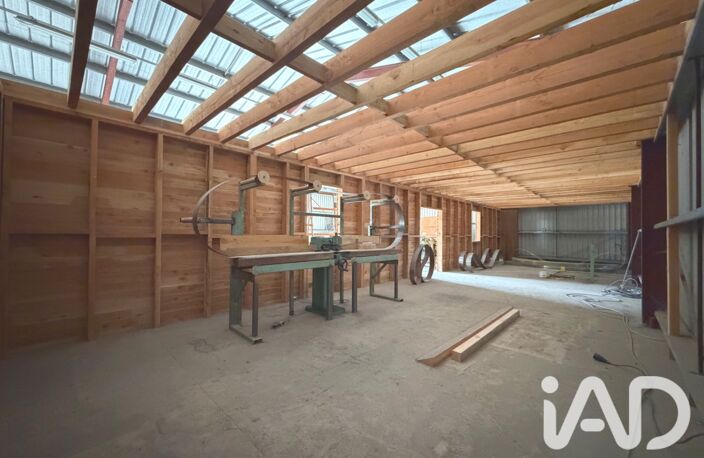 Vente Boutique/Local commercial 2 255 m&sup2; — photo 5