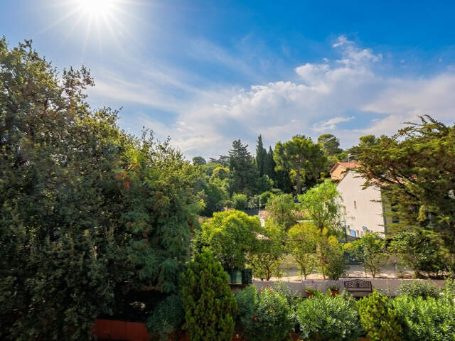 M2332 - TOULON - Cap Brun - Appartement T5 - Balcon - Garage — photo du bien