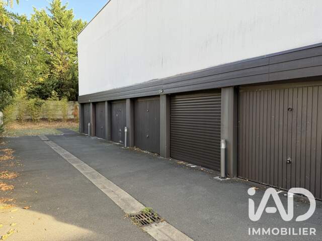 Vente Garage 13 m&sup2; — photo du bien