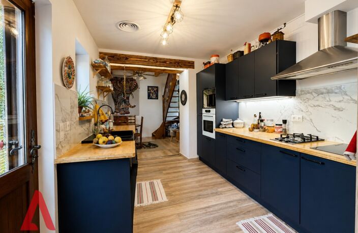 Charmante maison en pierre avec piscine, jardin et vue à couper le souffle — photo 3