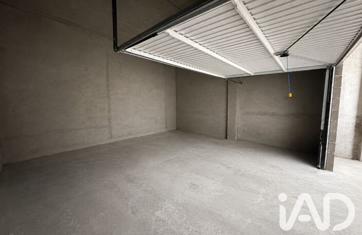 Vente Garage 27 m&sup2; — photo 3