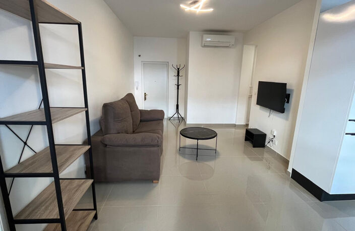 BEAUSOLEIL - PROCHE MONACO - F2 - MEUBLE — photo 2