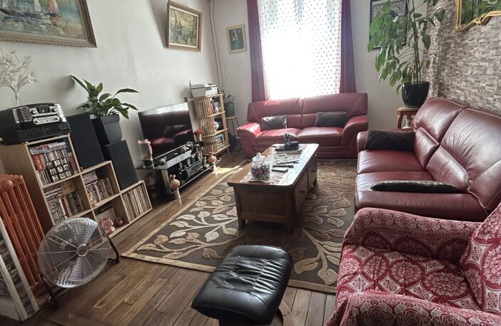 Vente Maison/villa 7 pièces — photo 2
