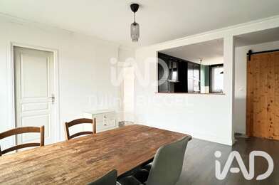 Appartement 3 pièces 905 €