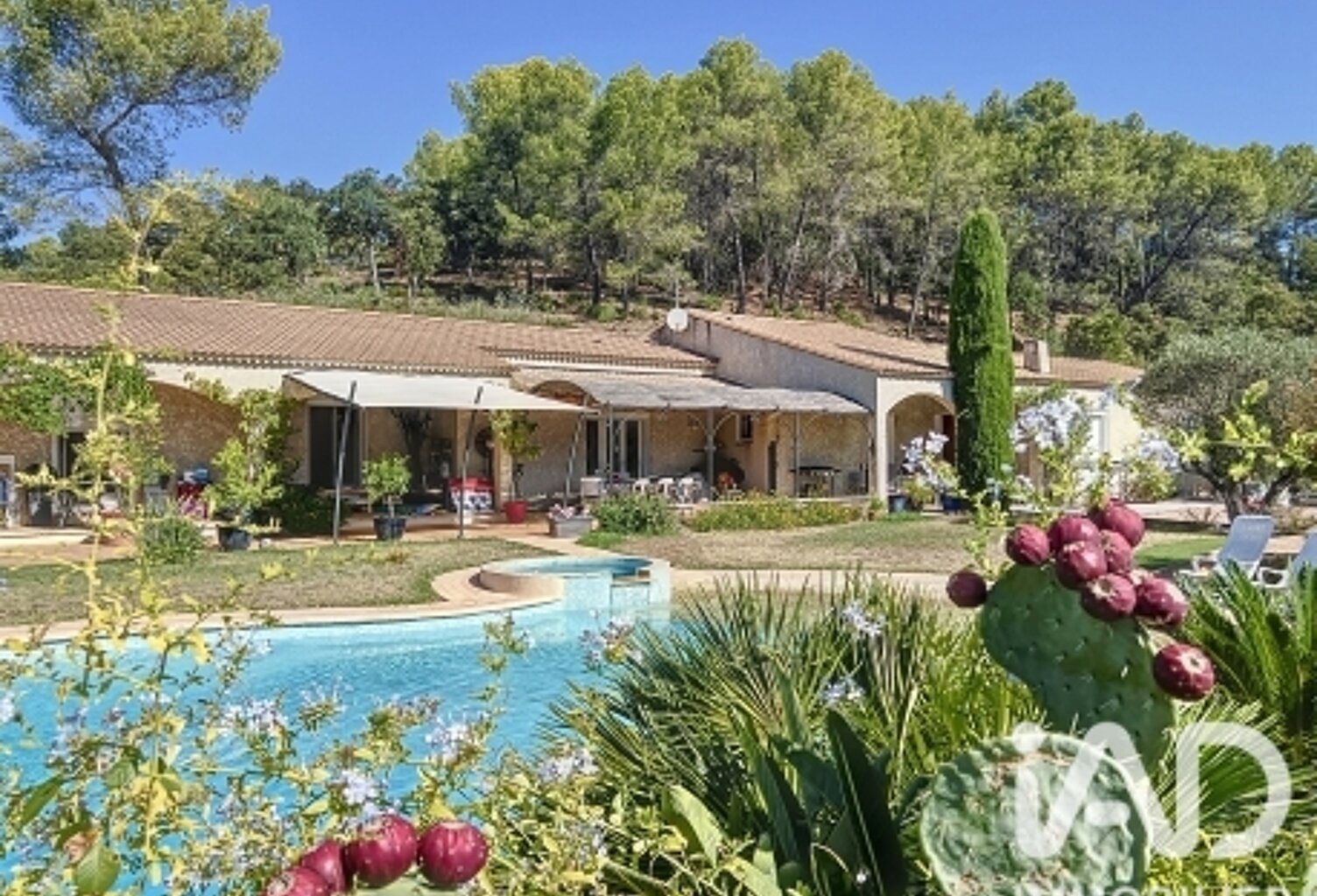 Vente Maison/villa 8 pièces — photo 1