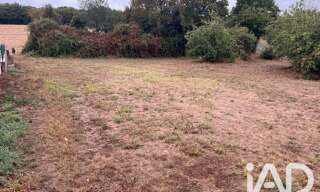 Terrain  1035 m² à vendre à Mairé-Levescault (79190)