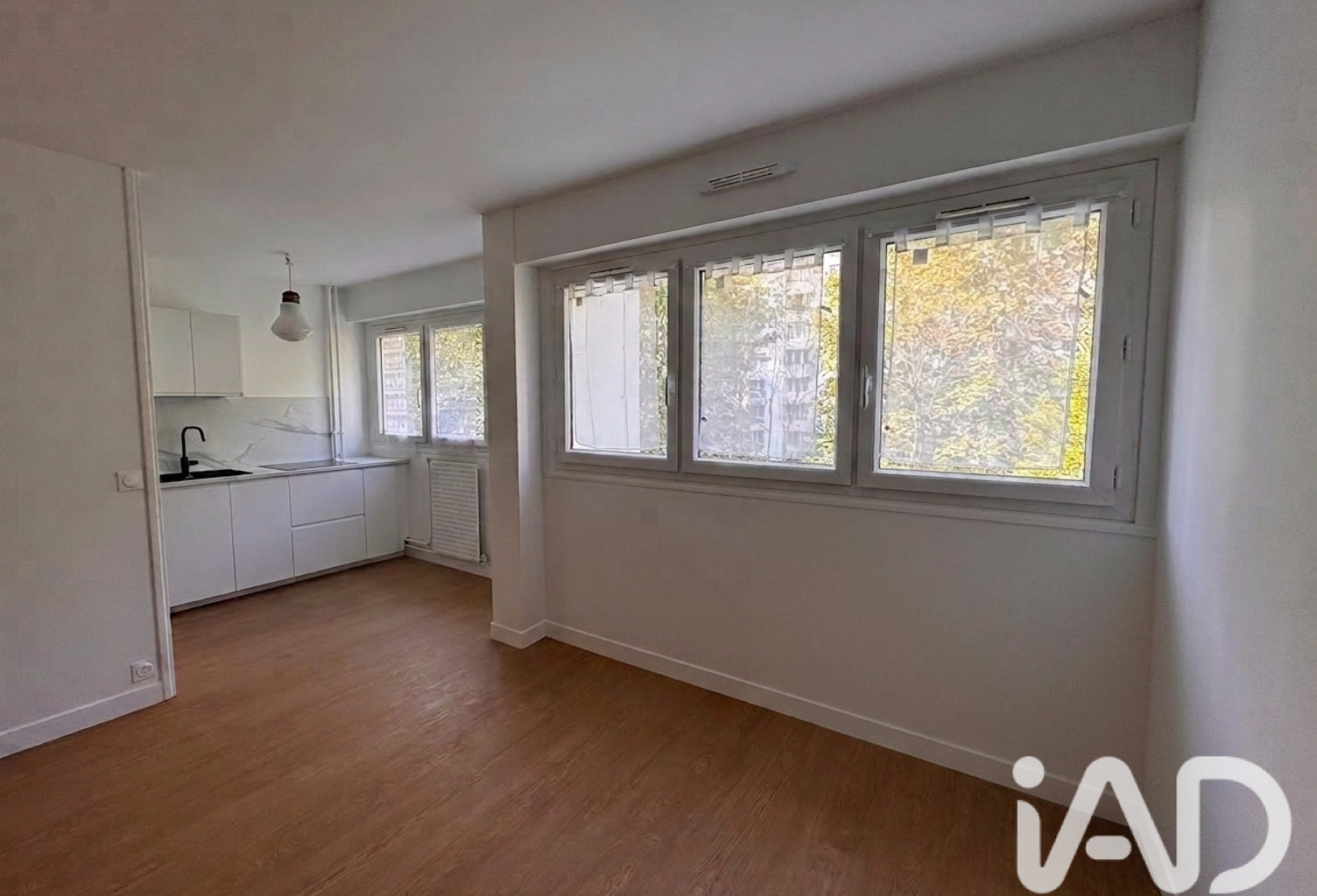 Vente Studio 1 pièce — photo 1