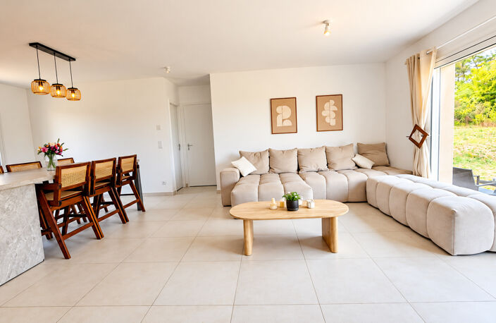 MAISON DE PLAIN PIED AVEC TROIS CHAMBRES À ACHETER À MACEY P — photo 2