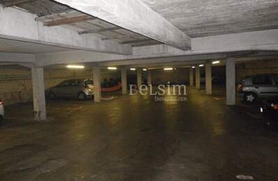 SABLON : Parking en sous-sol — photo du bien
