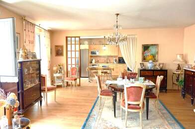 Appartement 5 pièces 488840 €