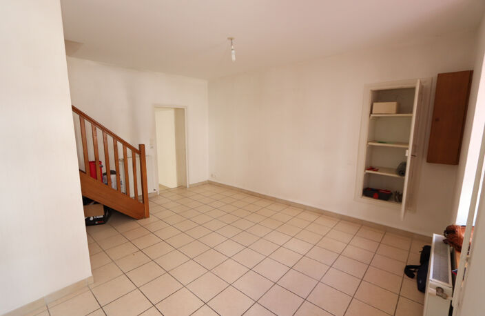 La Charité sur Loire, centre-ville, maison T4 louée par bail — photo 2