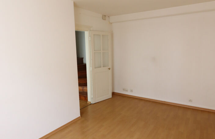 La Charité sur Loire, centre-ville, maison T4 louée par bail — photo 5
