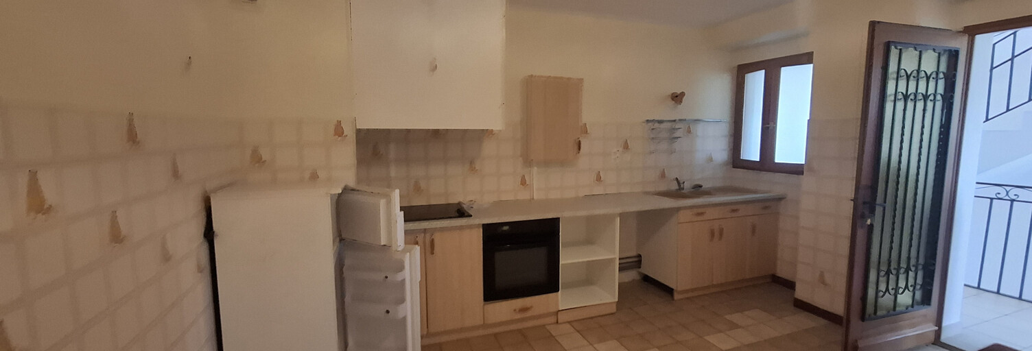 Appartement 4 Pièces 82 m² à louer à Saint-Jean-le-Vieux (64220)