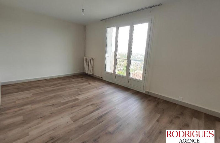 Appartement à louer POITIERS — photo 4