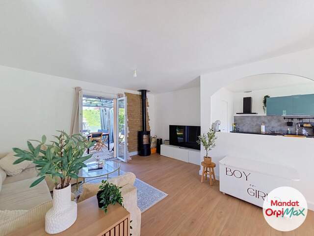 Maison À Vendre — photo du bien