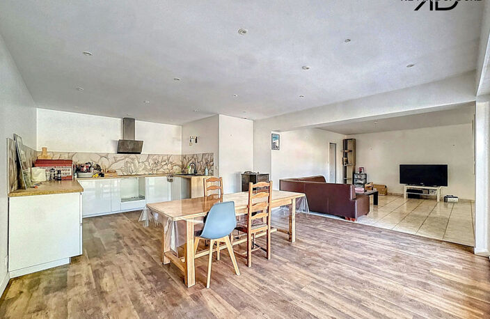 Appartement duplex de 100m² avec terrasse à VALS LES BAINS — photo 2