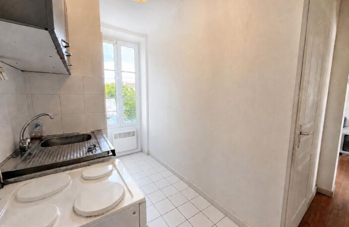 APPARTEMENT T2 À VENDRE À CREIL CENTRE – 32 M² AVEC GARAGE, TRES PROCHE GARE — photo 3