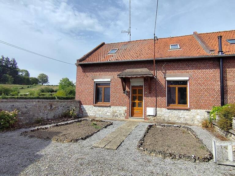 Maison semi-individuelle de 138 m² à Etroeungt — photo 1
