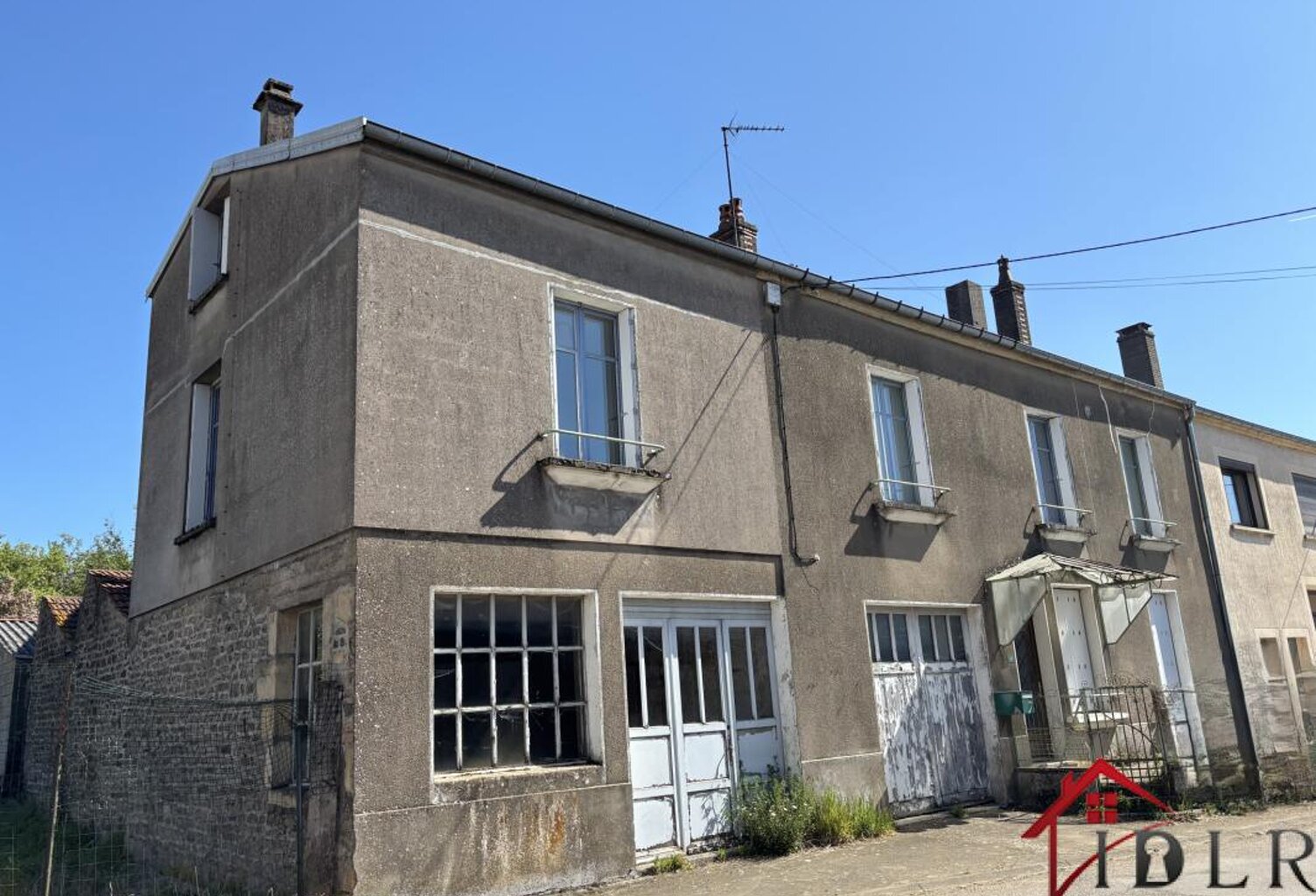 maison d'habitation de type f7, 157 m2 sur un terrain de 614 — photo 1
