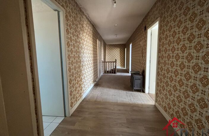 maison d'habitation de type f7, 157 m2 sur un terrain de 614 — photo 4