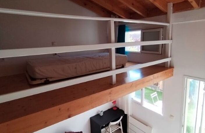 T2 — photo 2