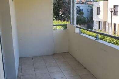 Appartement 3 pièces 713 €