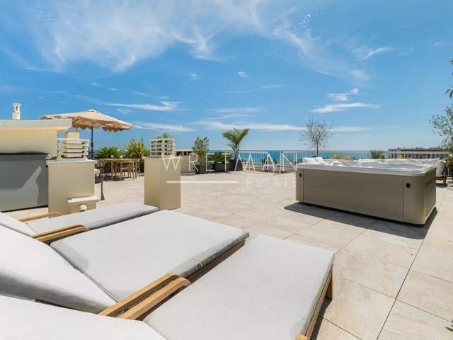Splendide penthouse 4 pièces avec terrasse rooftop et vues panor — photo du bien