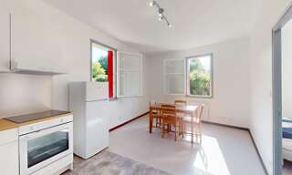 Appartement 1 Pièce 30 m² à louer à Salmiech (12120)