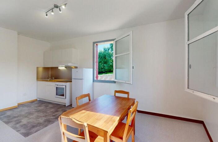 Appartement À Louer — photo 2