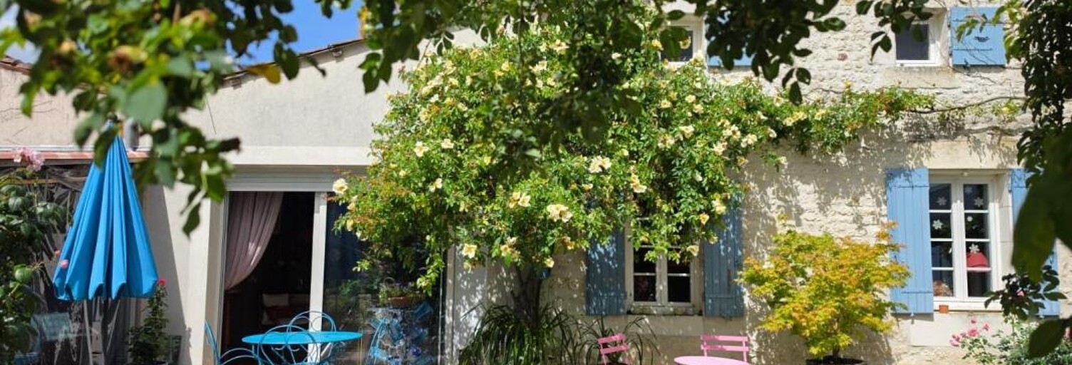 Maison 5 Pièces 249 m² à vendre à Saint-Georges-des-Coteaux (17810)