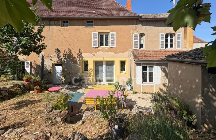 MAISON DE VILLAGE D’ENVIRON 200 M2, 4 CHAMBRES, GARAGE, ET TERRAIN CLOS DE 694M2 — photo 2