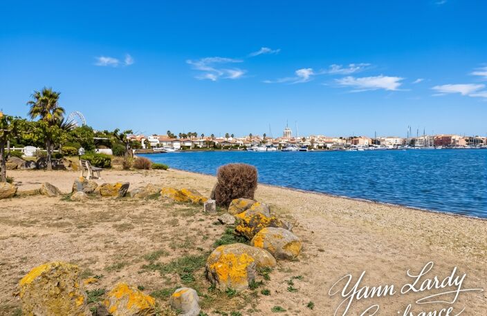 ⚓ RARE & PRIVILÉGIÉ : VÉRITABLE MARINA AVEC ANNEAU D’AMARRAGE PRIVATIF AU PIED DU BIEN – PROCHE CENTRE-PORT ⚓ — photo 2