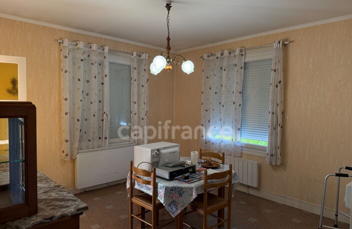 Maison à vendre 4 pièces de 65 m2 JOIGNY (89) 3 chambres sous sol Terrain de 754 m2 — photo 2