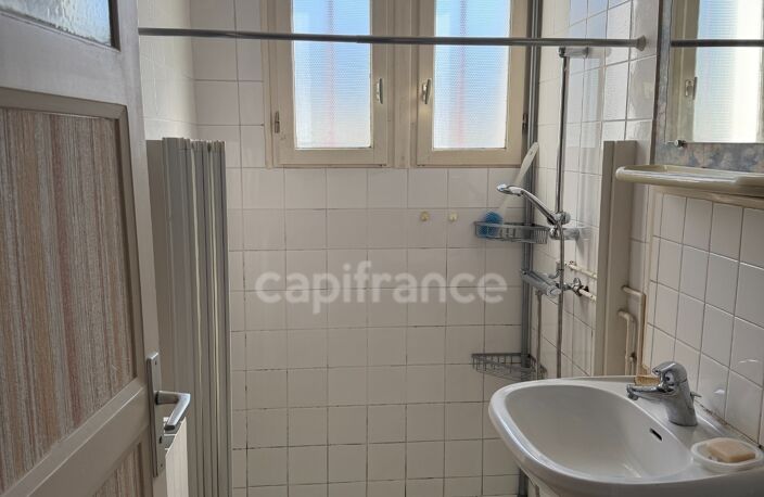 Maison à vendre 4 pièces de 65 m2 JOIGNY (89) 3 chambres sous sol Terrain de 754 m2 — photo 3