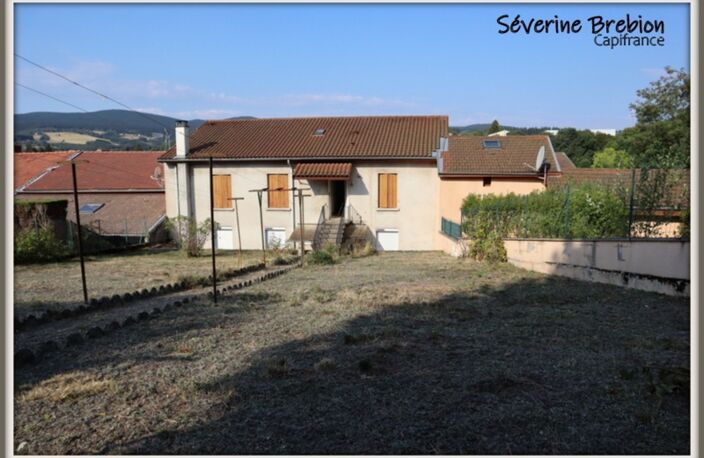 Immeuble à vendre NOIRETABLE (42), 4 appartements, jardin, garage — photo 2