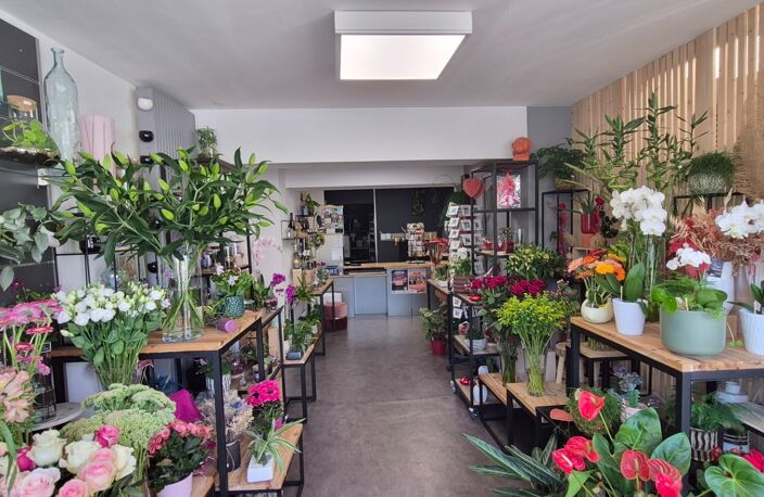 Fonds de commerce de fleuriste + immeuble à vendre à Gerzat (63) ! — photo 2