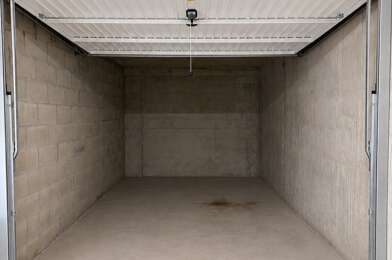 Garage  90 €