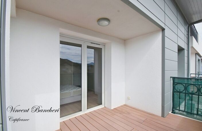 Appartement à vendre 3 pièces REIGNIER (74) avec Terrasse, 2 places de parkings et cave — photo 2