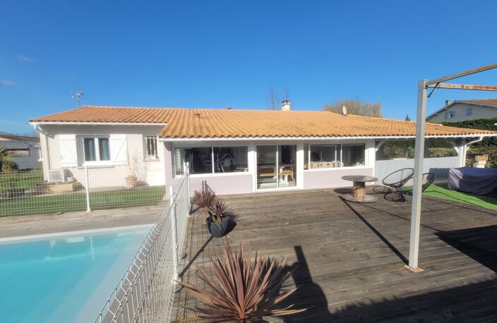 Maison à vendre avec jardin et piscine — photo 2