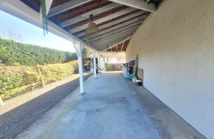 Maison à vendre avec jardin et piscine — photo 5