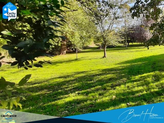 Terrain constructible de 1389 m² - Hors lotissement — photo du bien