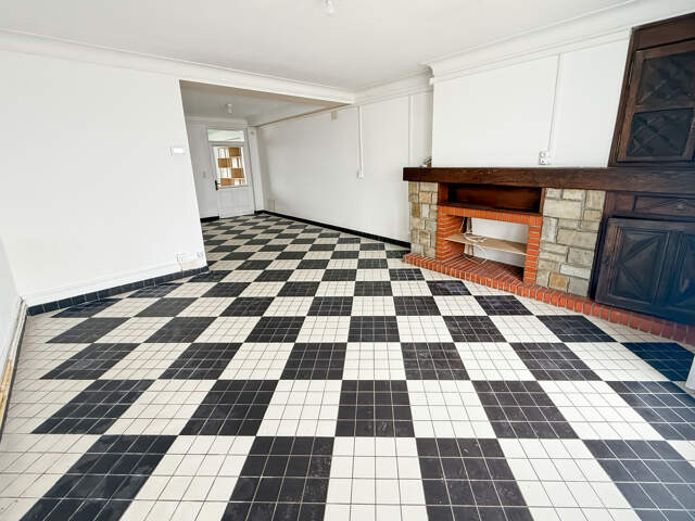 Dpt Landes (40), à vendre AIRE SUR L'ADOUR maison de ville T3 de 90 m² habitables + grenier, au centre-ville et au calme — photo du bien