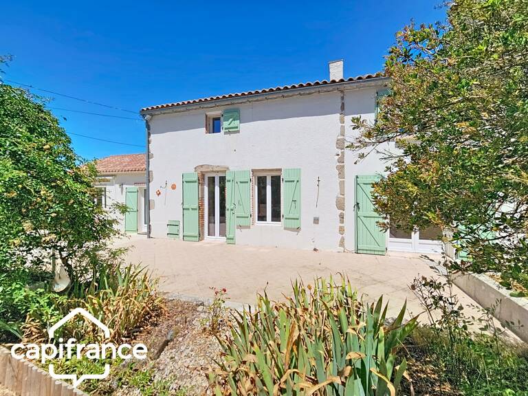 Maison familiale 131 m² – 4 chambres + bureau – vie de plain-pied – jardin 620 m² – La Chapelle-Gaudin (Argentonnay 79150) — photo 1