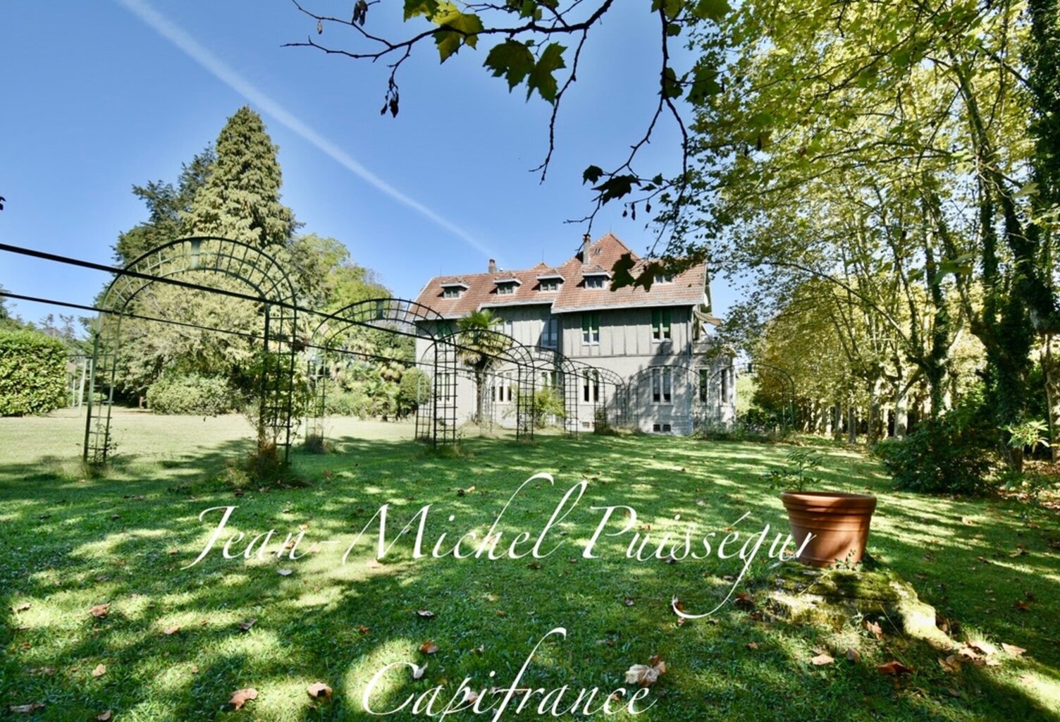 Dpt Haute Garonne (31), à Vendre à SAINT GAUDENS Manoir 12 pièces de 350 m² Vue Pyrénées Terrain de 10.000m² — photo 1