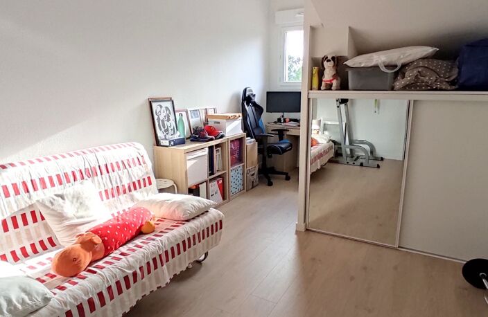 AUDENGE – SUPERBE T3 DUPLEX – 2 CHAMBRES - DANS UNE RÉSIDENCE HAUT DE GAMME — photo 5