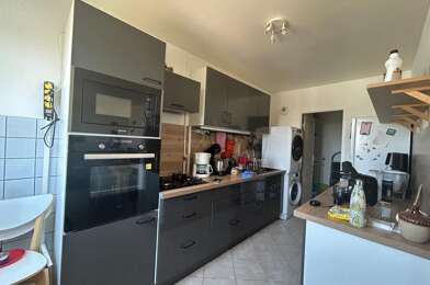 Appartement 3 pièces 750 €