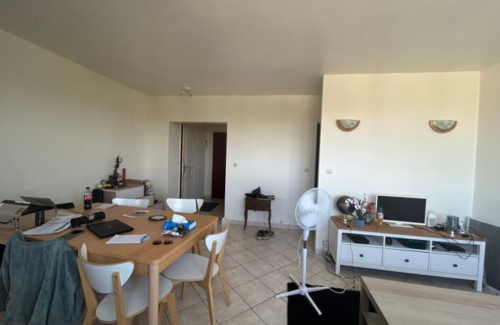 Appartement À Louer — photo 2