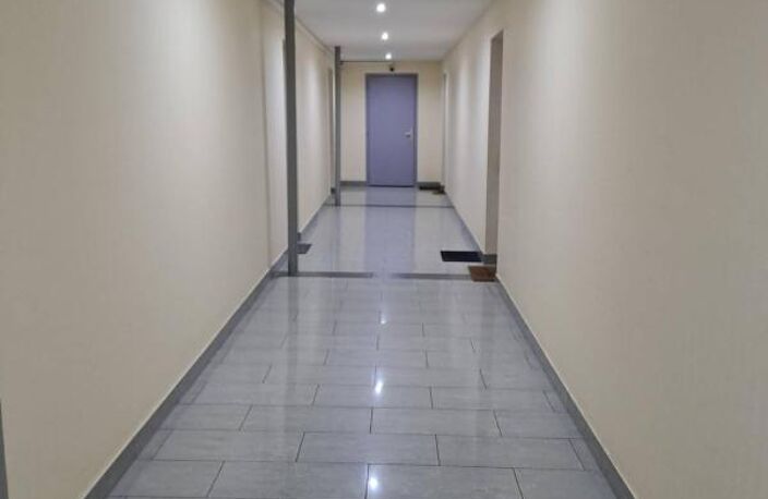 Location - Appartement T3 - 91m2 - Forbach — photo 2