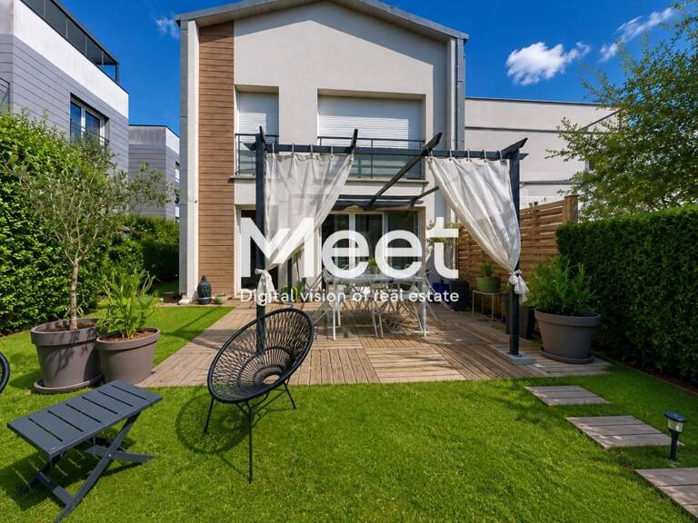 VERT-SAINT-DENIS - APPARTEMENT 3PIECES AVEC JARDIN — photo 1